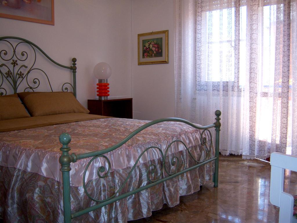 Bed And Breakfast Geckos Бриндизи Экстерьер фото
